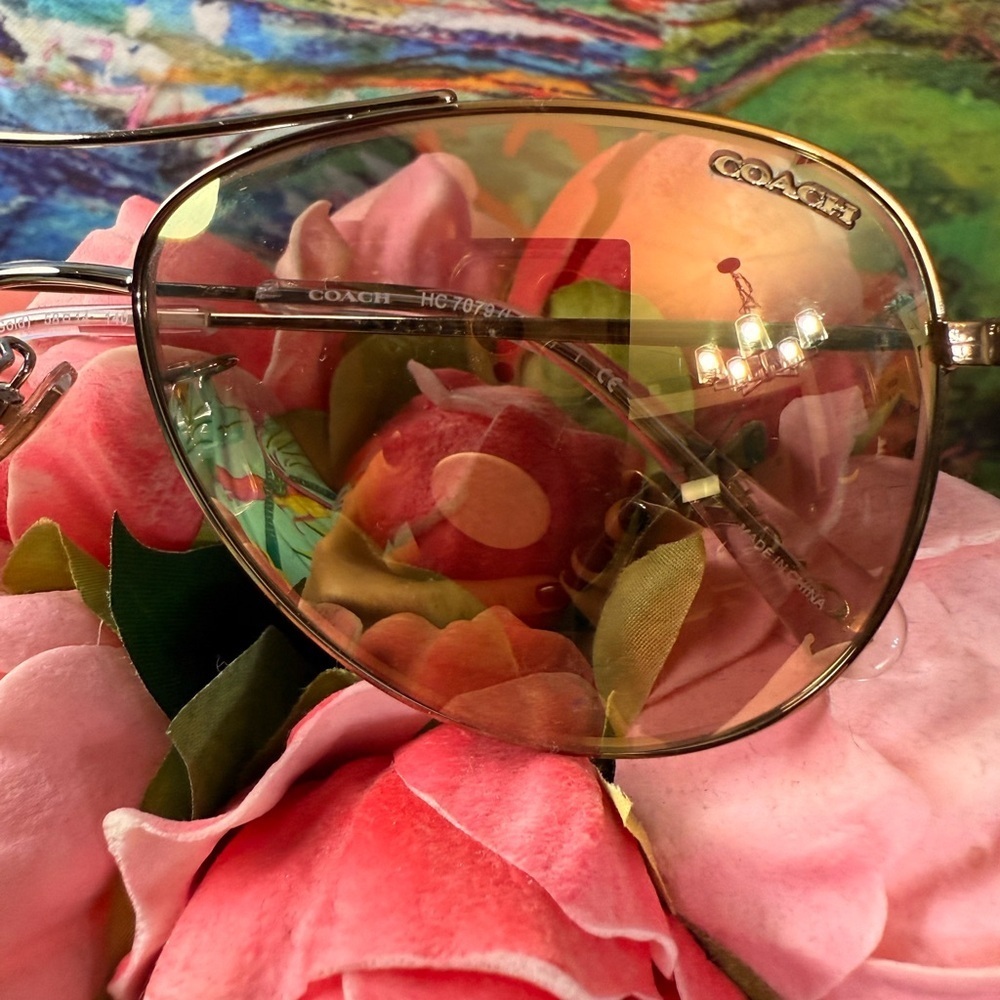 *NWT* Coach L1013 HC 7079 90055A Shiny Light Gold Aviator Sunglasses - Picture 11 of 12
